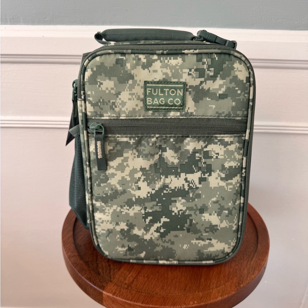 NWT Kids Camo Lunch Bag